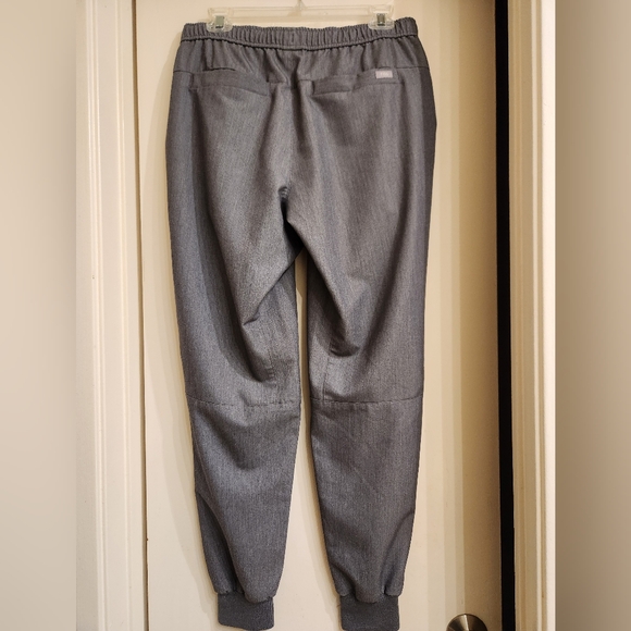 Figs Men's Tansen Jogger Scrub Pants in Graphite Size M Like New - Picture 8 of 8